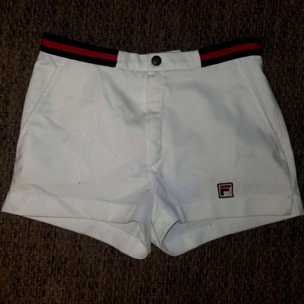 VTG Fila Tennis Shorts 28" . Ivy League.
